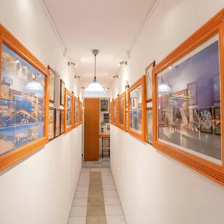 Kontaratos & Apartment *