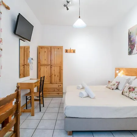 Apartment Kontaratos & Parikia (Paros)
