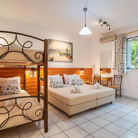 Apartment Kontaratos & Parikia (Paros)