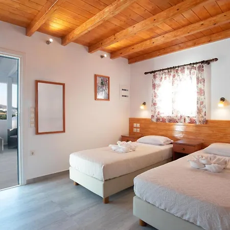 Kontaratos & Parikia (Paros)