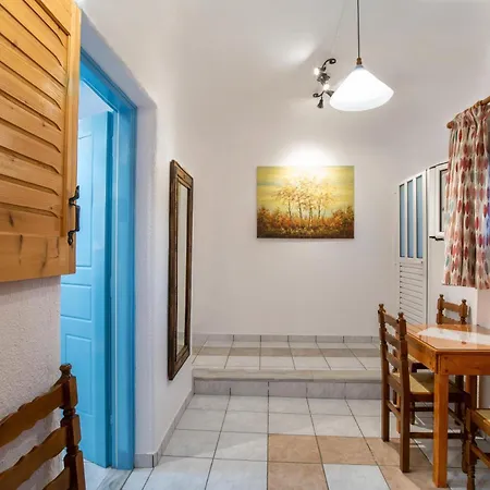 Kontaratos & Parikia (Paros)