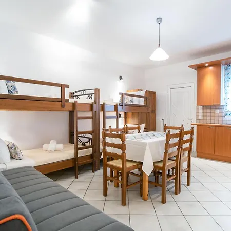 Kontaratos & Apartment Parikia (Paros)