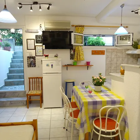 Appartement Kontaratos & *