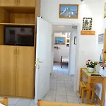 شقة Kontaratos &
