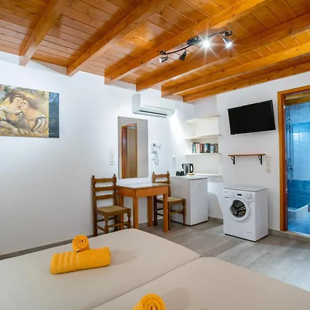 Kontaratos & פארוס