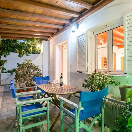 Kontaratos & Apartamento *