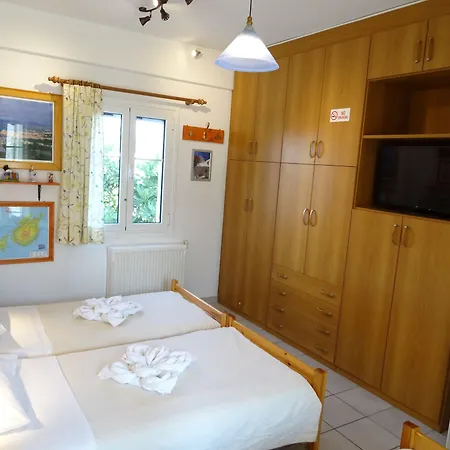 Apartman Kontaratos & Párosz