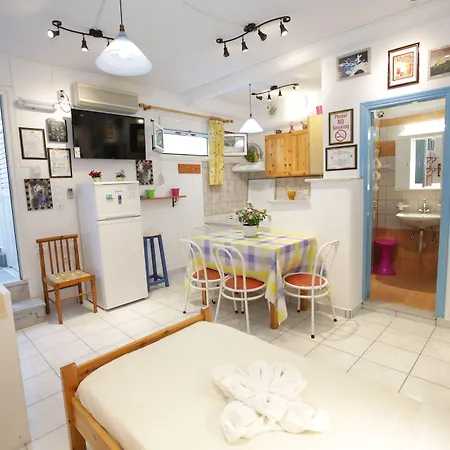 Kontaratos & Párosz