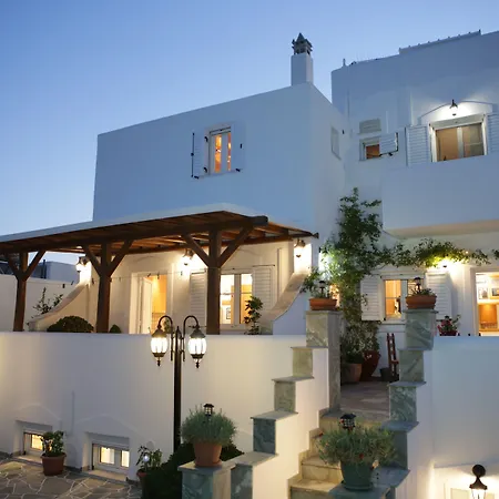 Apartman Kontaratos & *