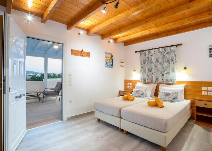 Kontaratos & Apartment Parikia (Paros)