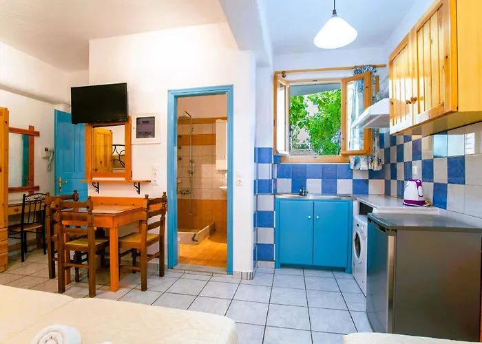 Kontaratos & Apartament Páros