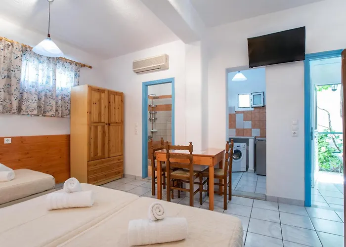 Kontaratos & Apartament Páros