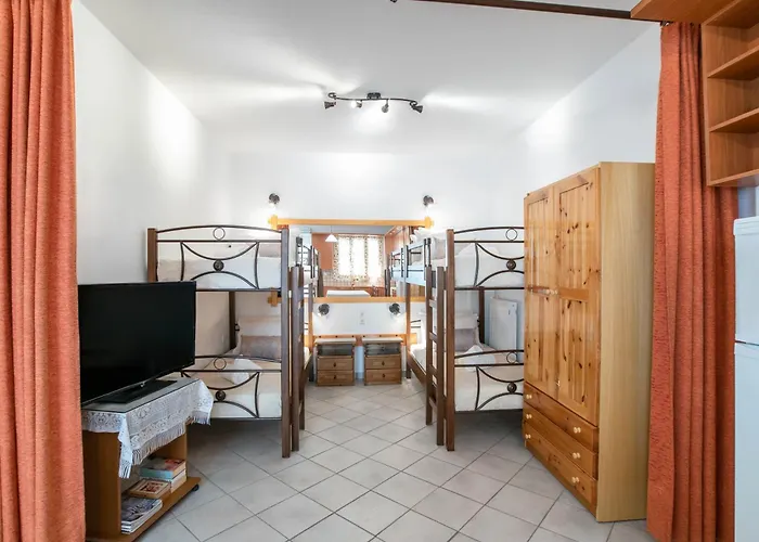 Apartament Kontaratos & *