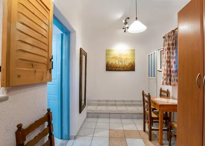 Kontaratos & Parikia (Paros)