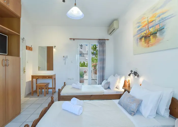 Kontaratos & * Parikia (Paros)