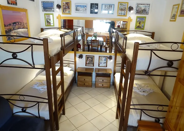 Kontaratos & Διαμέρισμα *