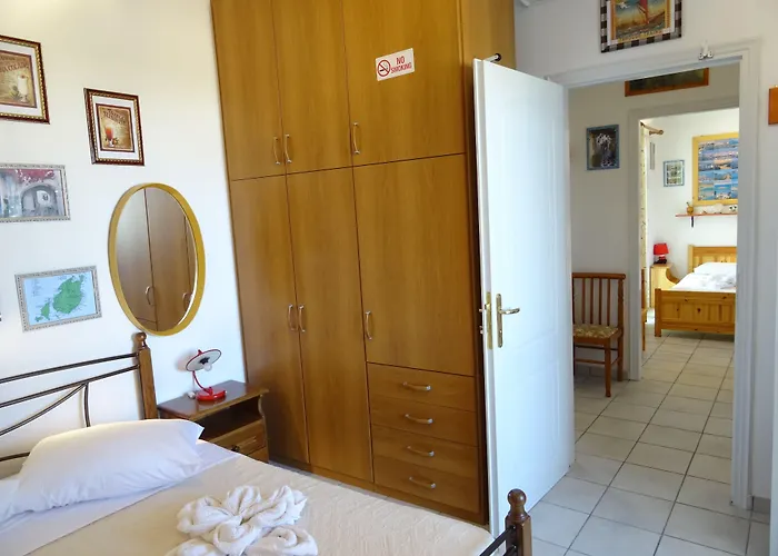 Kontaratos & Διαμέρισμα