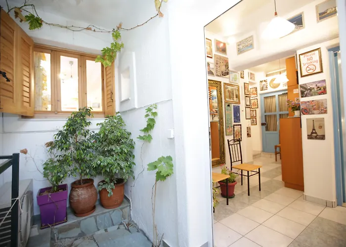 Kontaratos & Daire *